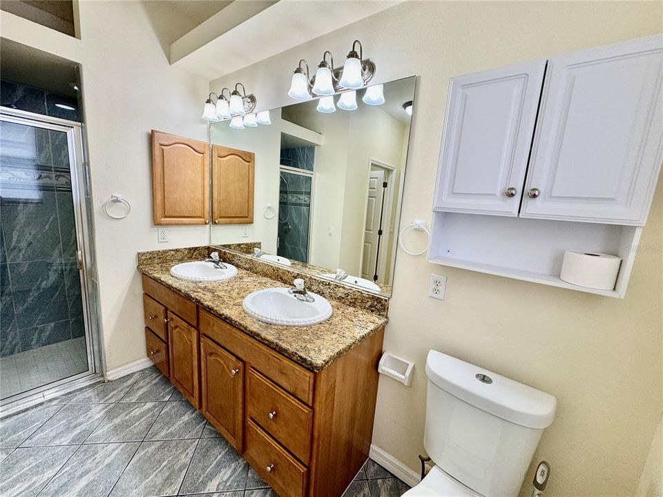 Active With Contract: $350,000 (3 beds, 2 baths, 1636 Square Feet)