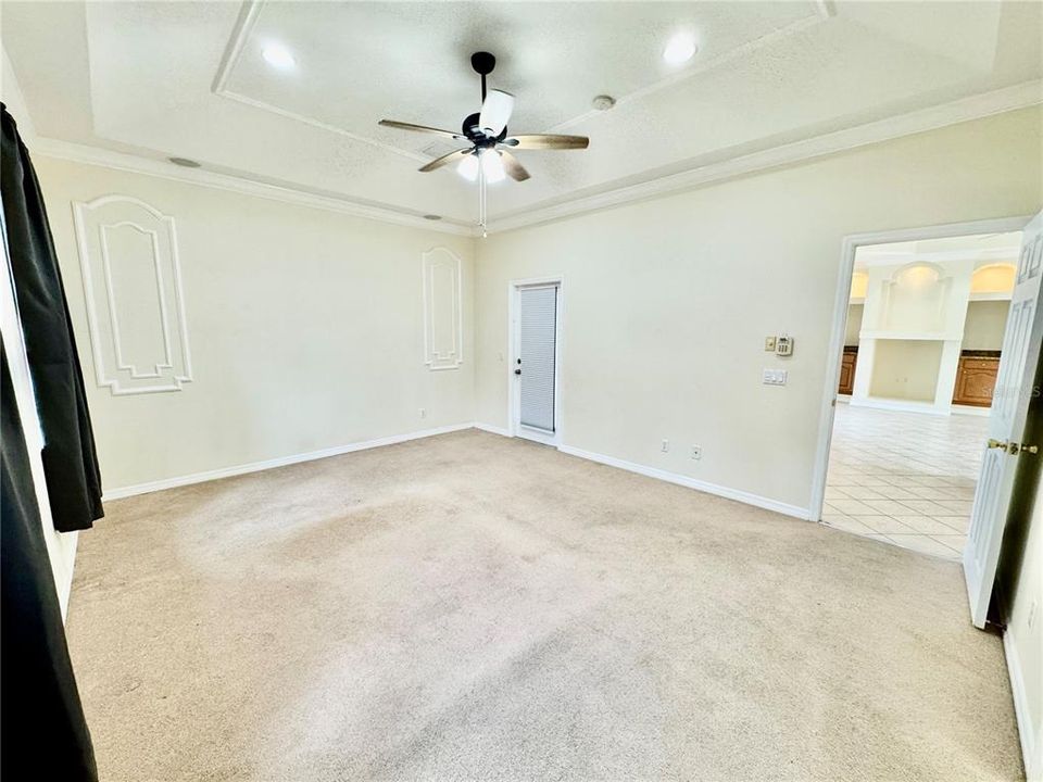 Active With Contract: $350,000 (3 beds, 2 baths, 1636 Square Feet)