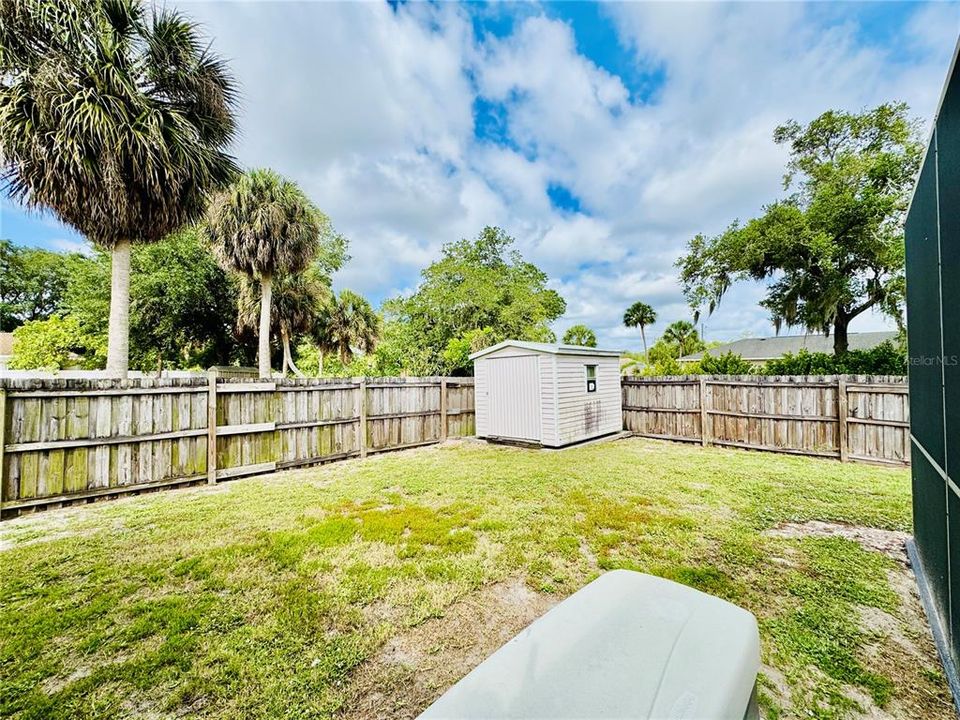 Active With Contract: $350,000 (3 beds, 2 baths, 1636 Square Feet)