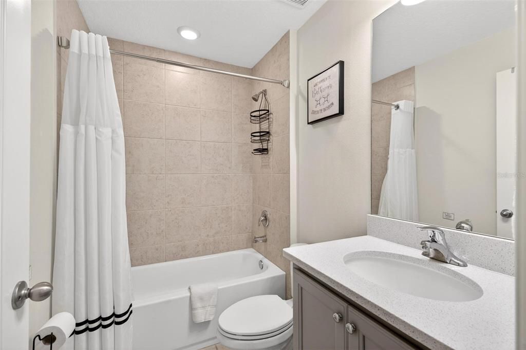 For Sale: $314,990 (2 beds, 2 baths, 1609 Square Feet)