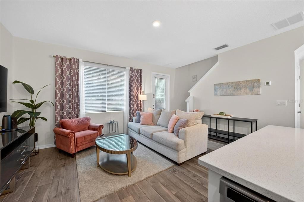 For Sale: $314,990 (2 beds, 2 baths, 1609 Square Feet)