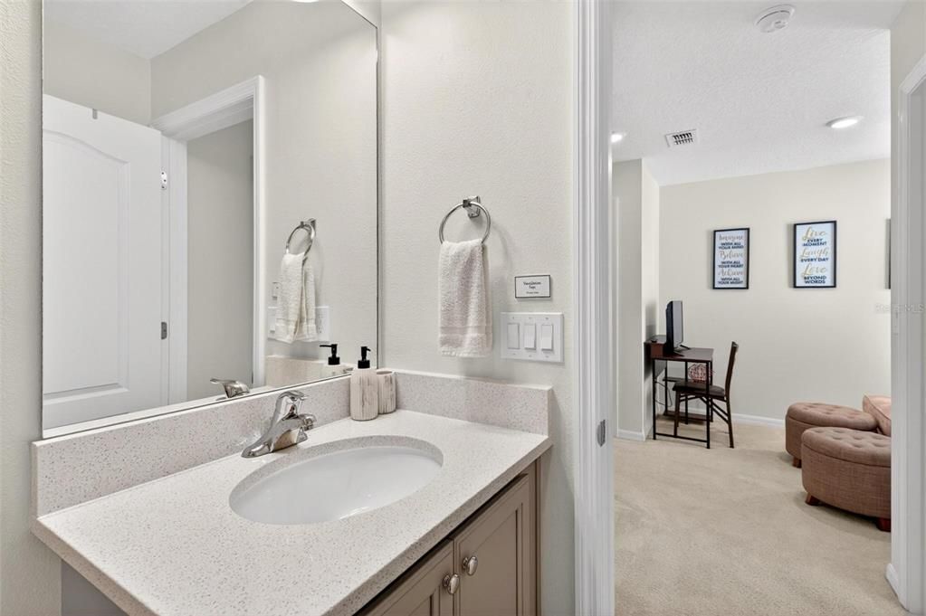 For Sale: $314,990 (2 beds, 2 baths, 1609 Square Feet)