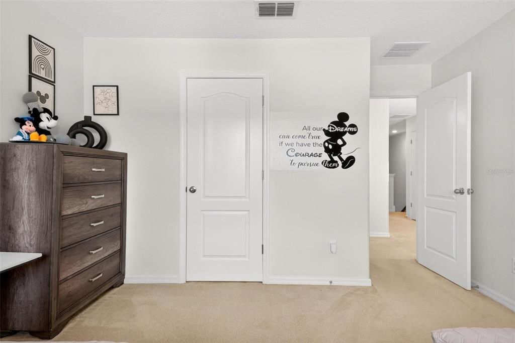 For Sale: $314,990 (2 beds, 2 baths, 1609 Square Feet)