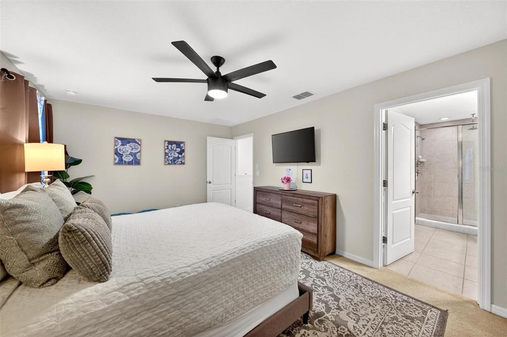 For Sale: $314,990 (2 beds, 2 baths, 1609 Square Feet)