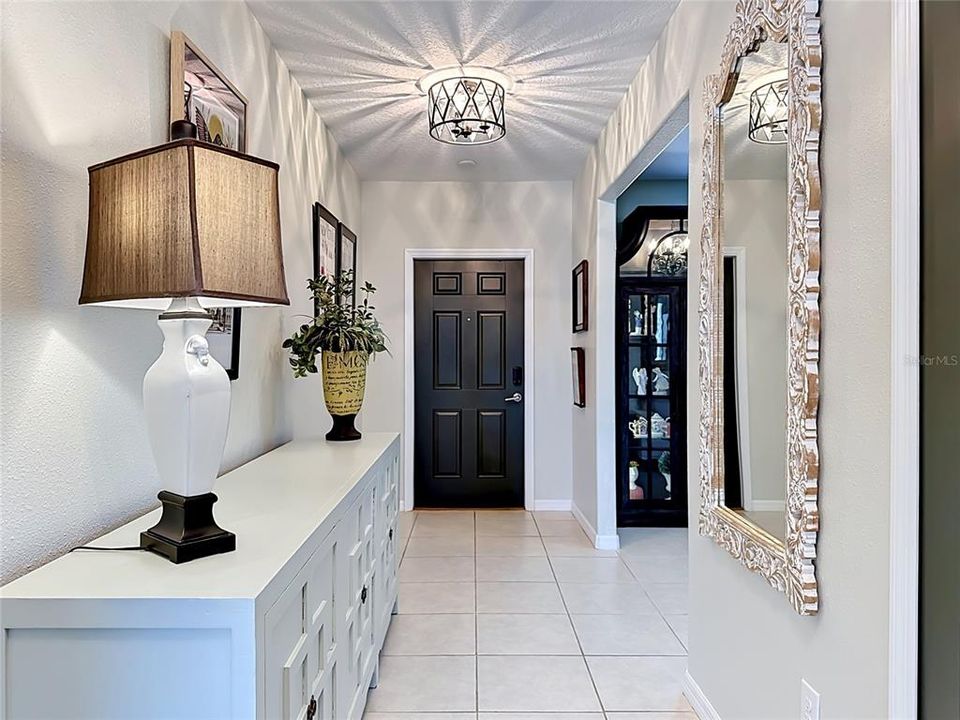 En Venta: $499,900 (4 camas, 2 baños, 2635 Pies cuadrados)