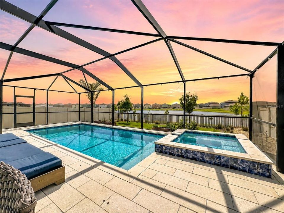 En Venta: $499,900 (4 camas, 2 baños, 2635 Pies cuadrados)