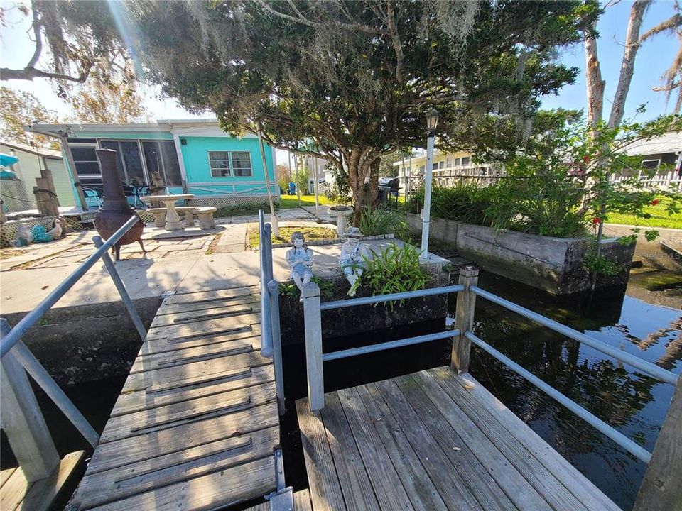 For Sale: $260,000 (0.09 acres)