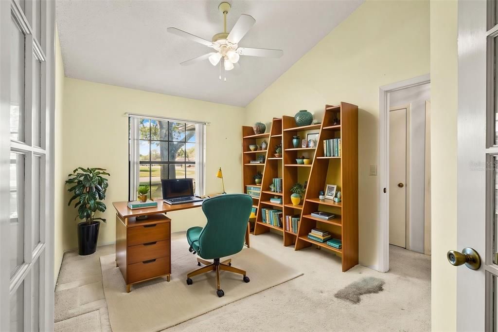 Activo con contrato: $229,000 (3 camas, 2 baños, 1630 Pies cuadrados)