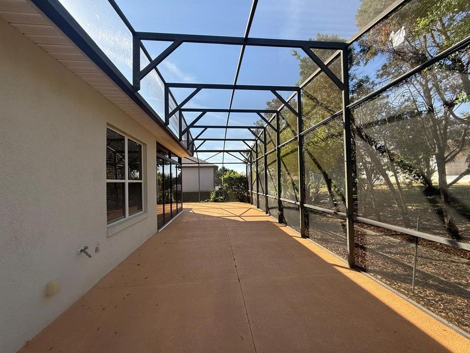 For Rent: $2,200 (3 beds, 2 baths, 1741 Square Feet)