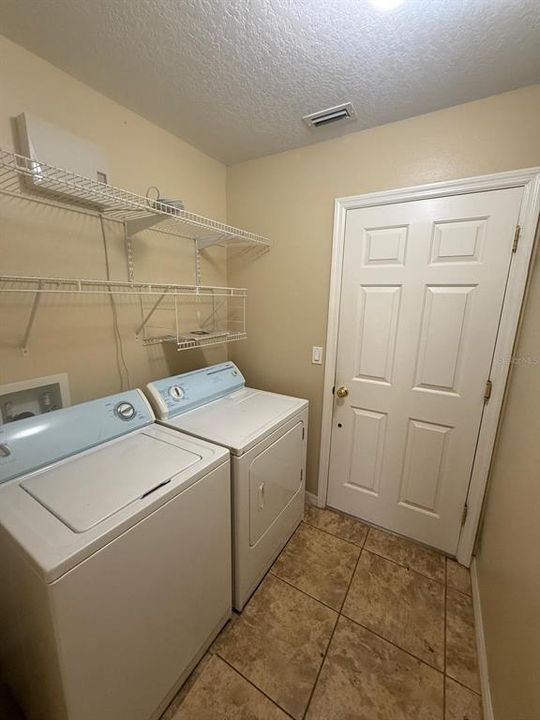 For Rent: $2,200 (3 beds, 2 baths, 1741 Square Feet)