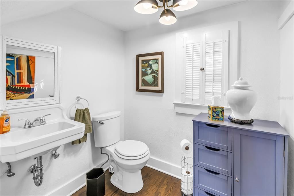 For Rent: $6,000 (3 beds, 2 baths, 2160 Square Feet)
