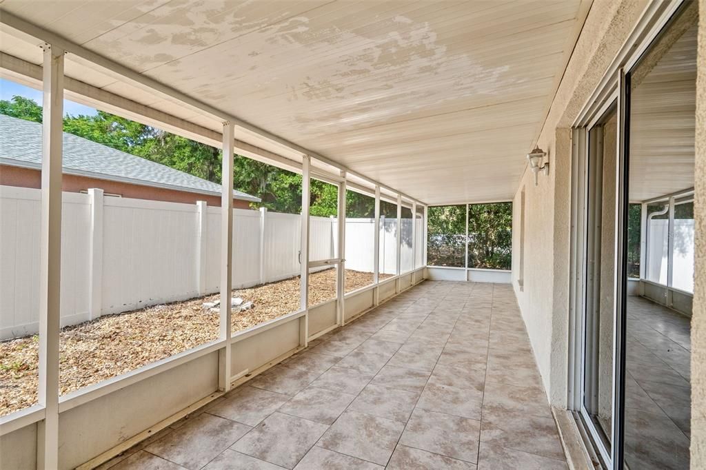 Active With Contract: $254,000 (3 beds, 2 baths, 1182 Square Feet)