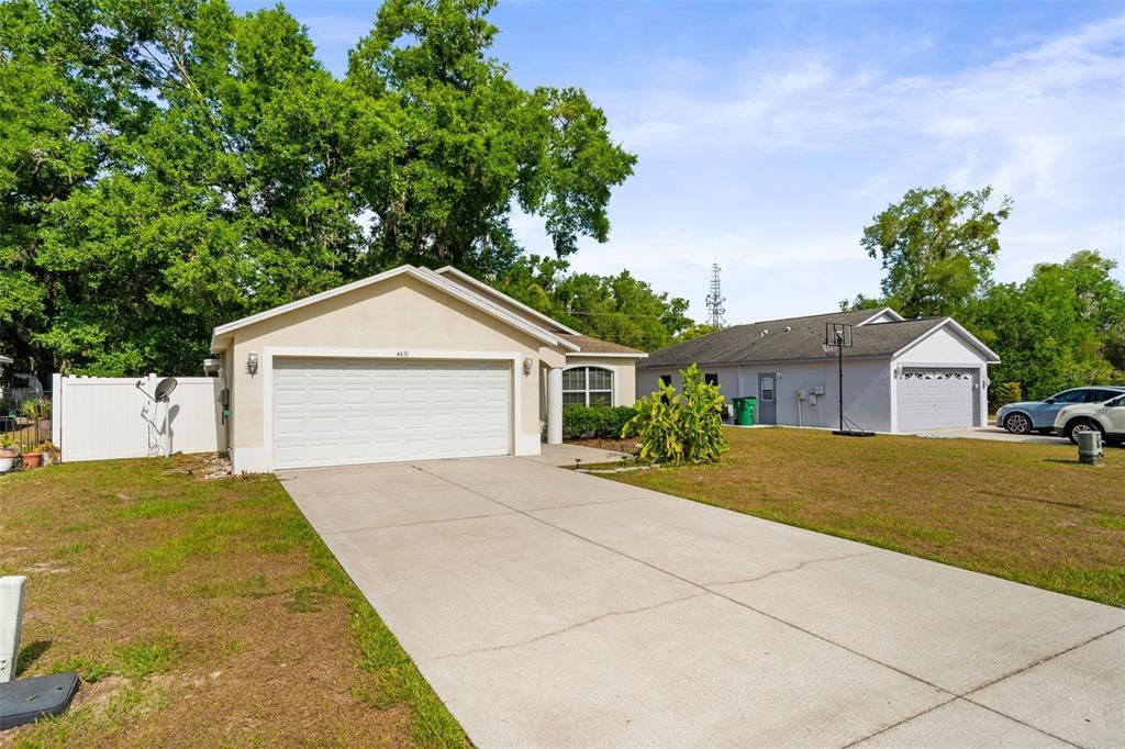 Active With Contract: $254,000 (3 beds, 2 baths, 1182 Square Feet)