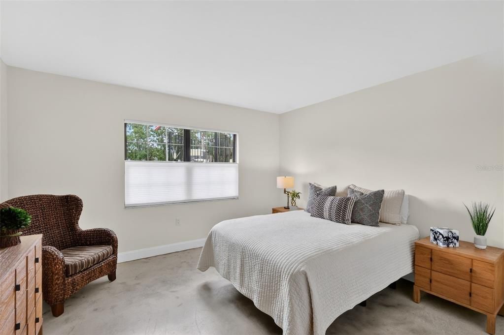For Sale: $298,900 (2 beds, 2 baths, 1163 Square Feet)