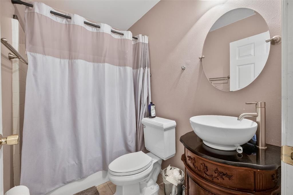 For Sale: $329,000 (3 beds, 2 baths, 1346 Square Feet)