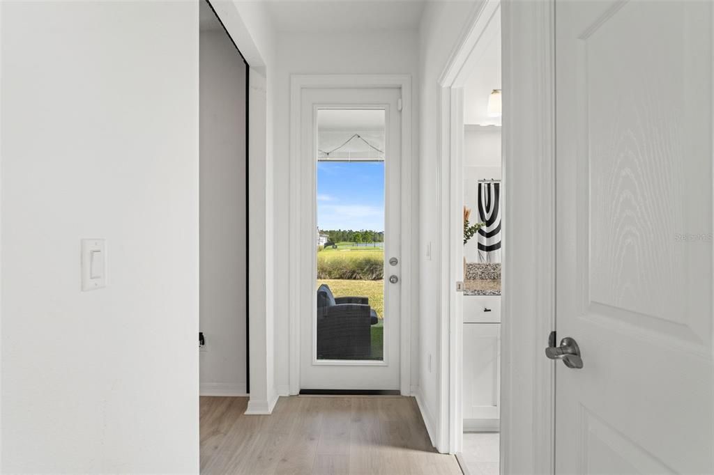 Под контрактом: $579,999 (5 спален, 4 ванн, 3316 Квадратных фут)
