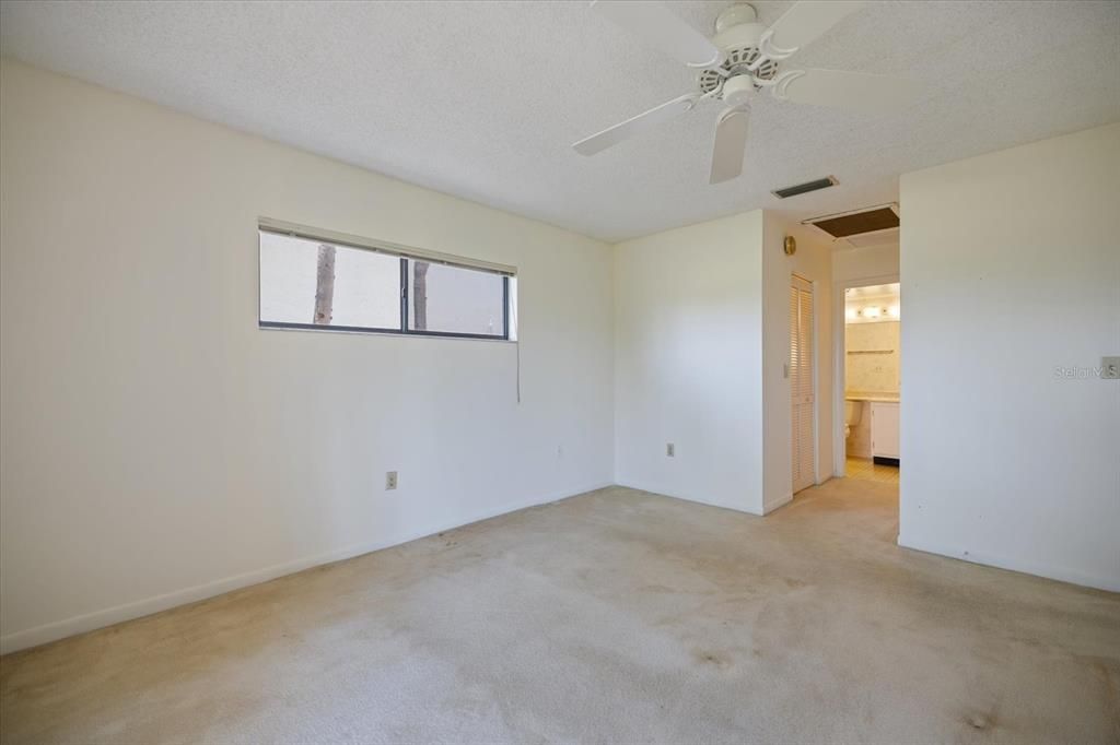 Active With Contract: $249,000 (3 beds, 2 baths, 1244 Square Feet)