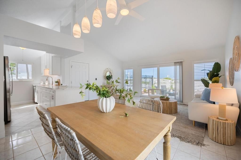 For Sale: $779,000 (2 beds, 2 baths, 1049 Square Feet)