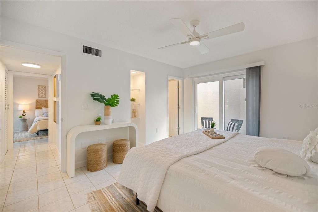 For Sale: $779,000 (2 beds, 2 baths, 1049 Square Feet)