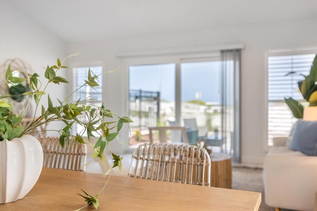 For Sale: $779,000 (2 beds, 2 baths, 1049 Square Feet)