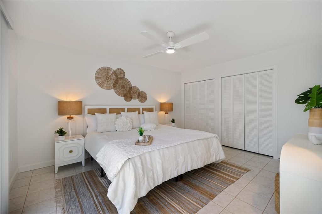 For Sale: $779,000 (2 beds, 2 baths, 1049 Square Feet)