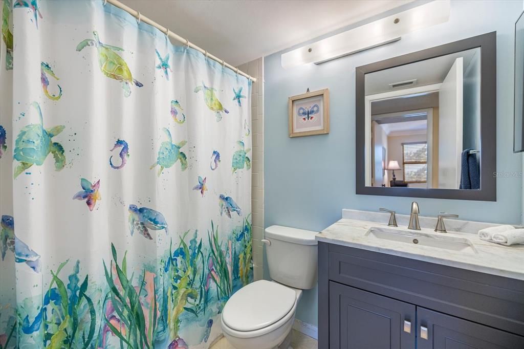 For Sale: $170,000 (2 beds, 2 baths, 1062 Square Feet)