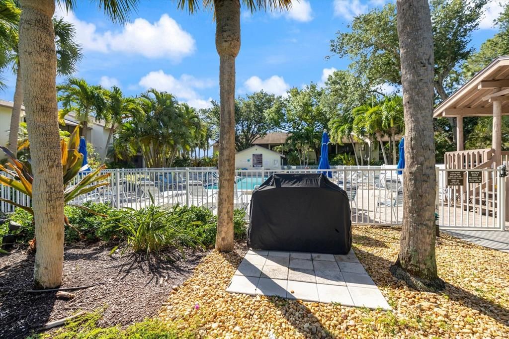 For Sale: $170,000 (2 beds, 2 baths, 1062 Square Feet)