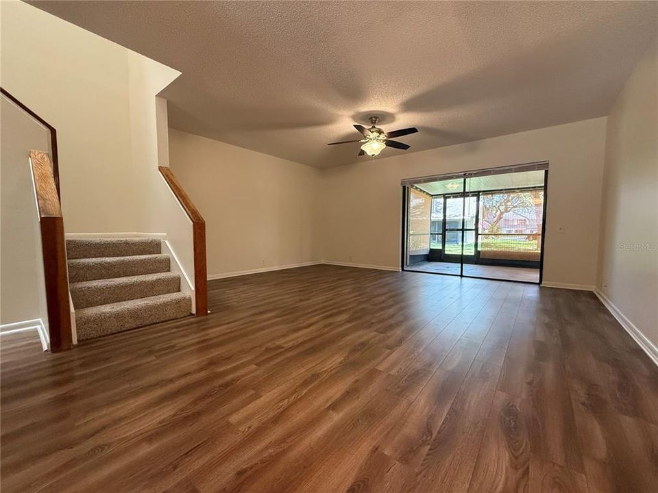 For Sale: $237,500 (2 beds, 2 baths, 1252 Square Feet)