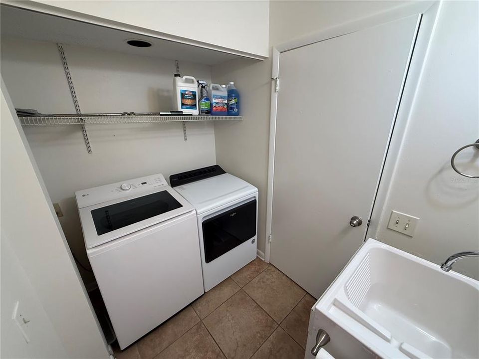 For Sale: $237,500 (2 beds, 2 baths, 1252 Square Feet)
