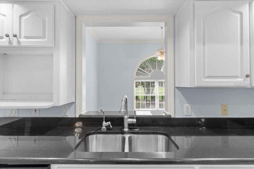 For Sale: $559,000 (4 beds, 2 baths, 3114 Square Feet)