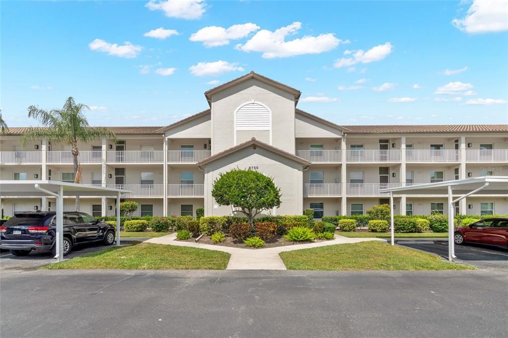 For Sale: $344,900 (2 beds, 2 baths, 1238 Square Feet)