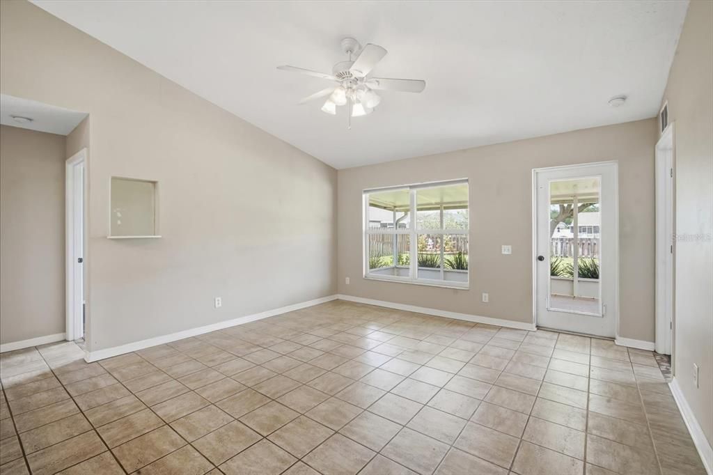 Active With Contract: $360,000 (3 beds, 2 baths, 1177 Square Feet)