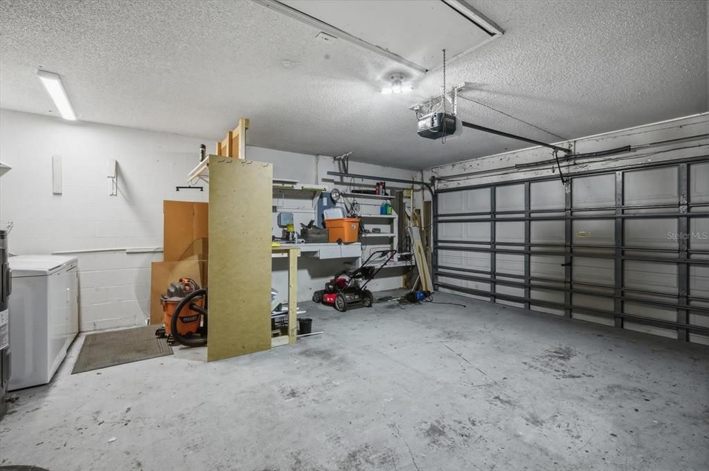 Active With Contract: $360,000 (3 beds, 2 baths, 1177 Square Feet)