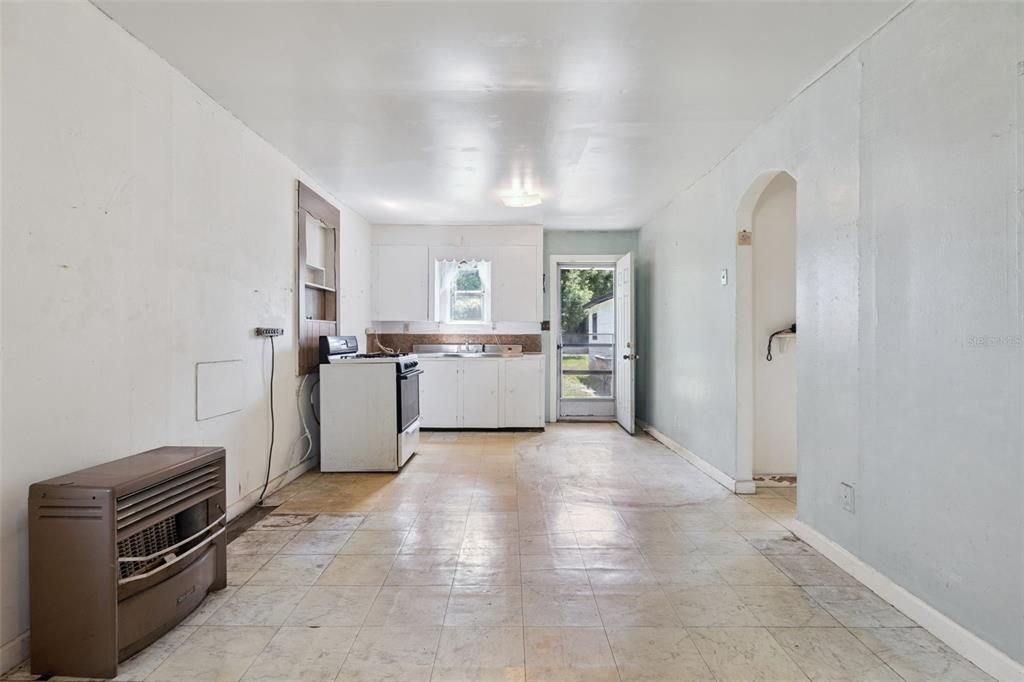 En Venta: $375,000 (2 camas, 1 baños, 816 Pies cuadrados)