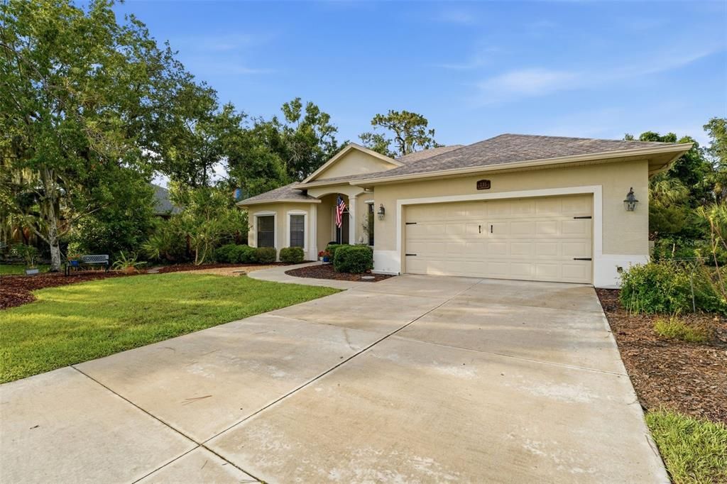 For Sale: $499,000 (3 beds, 2 baths, 2069 Square Feet)