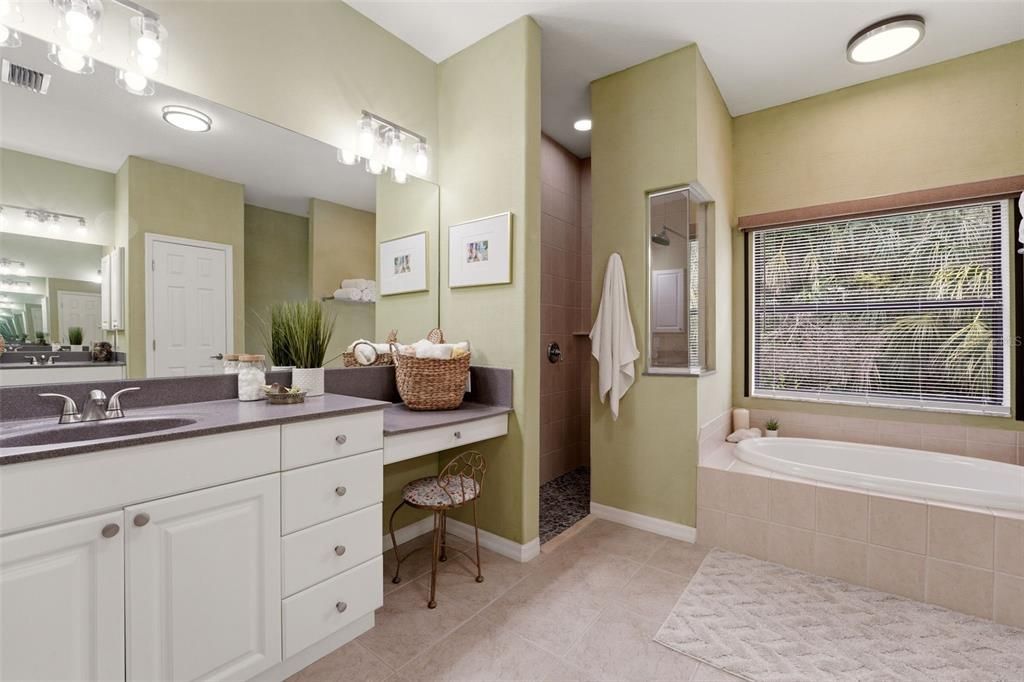 For Sale: $499,000 (3 beds, 2 baths, 2069 Square Feet)