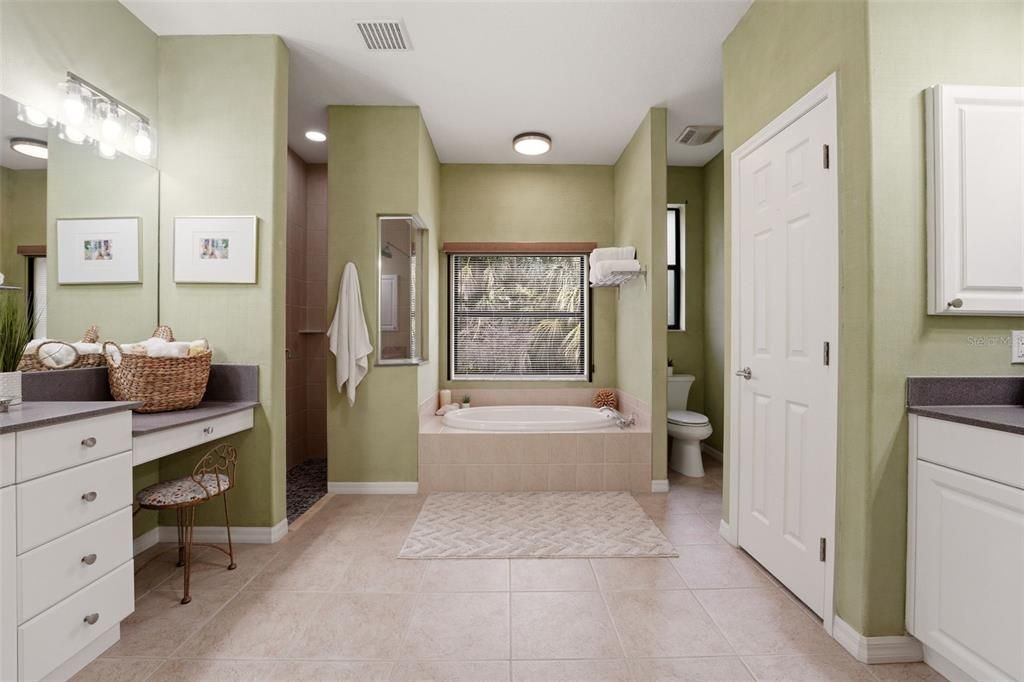 For Sale: $499,000 (3 beds, 2 baths, 2069 Square Feet)