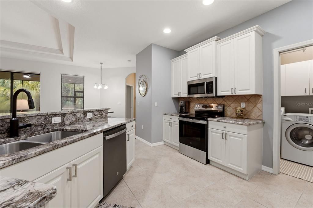For Sale: $499,000 (3 beds, 2 baths, 2069 Square Feet)