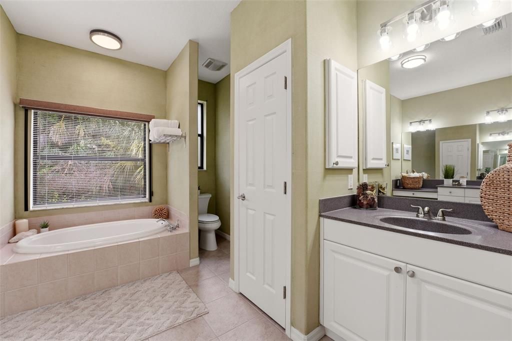 For Sale: $499,000 (3 beds, 2 baths, 2069 Square Feet)