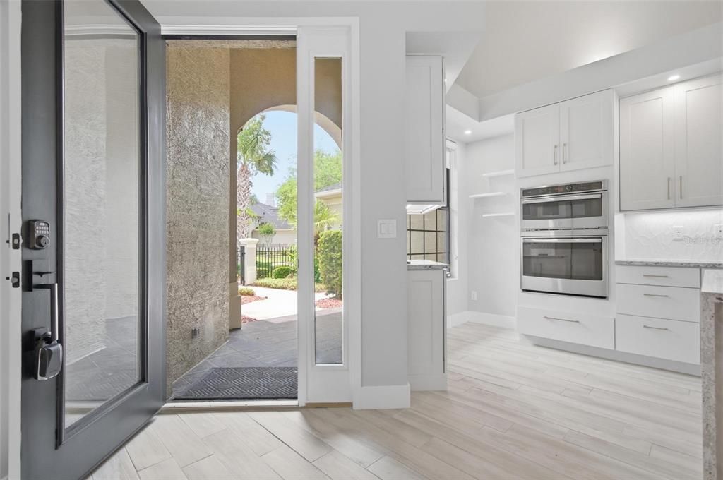 For Sale: $550,000 (2 beds, 2 baths, 2201 Square Feet)