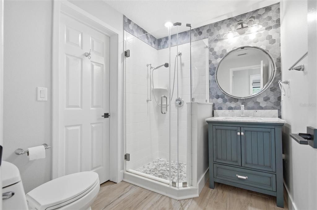 For Sale: $550,000 (2 beds, 2 baths, 2201 Square Feet)