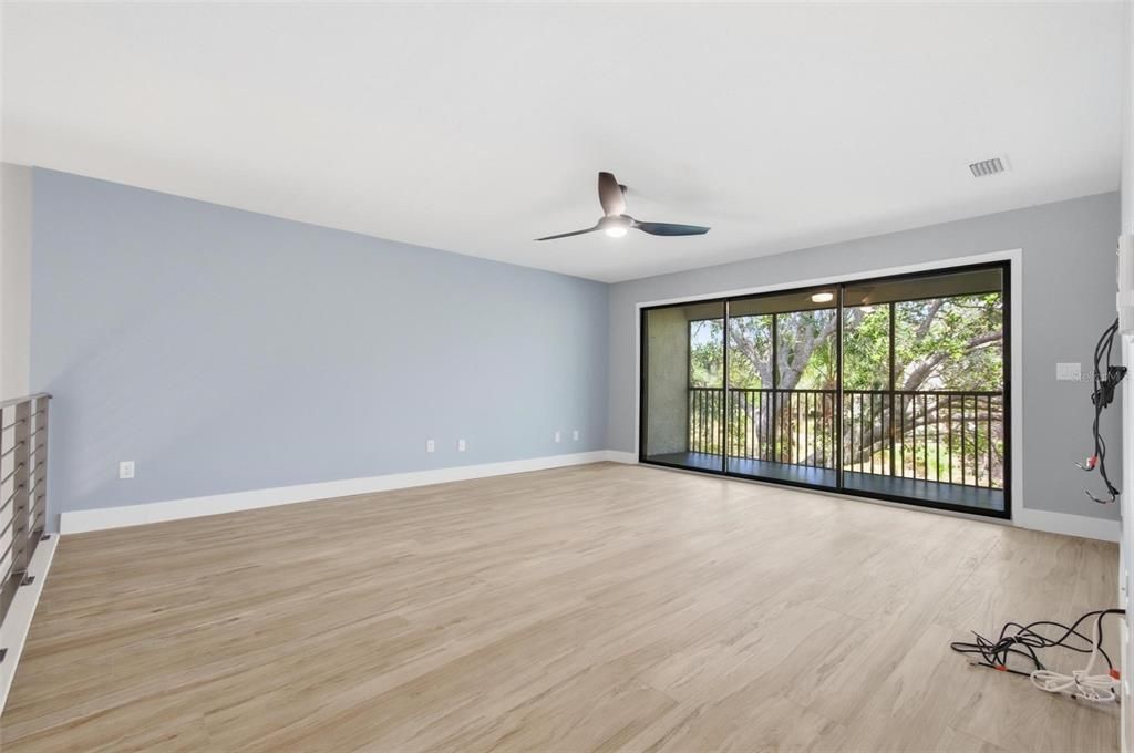 For Sale: $550,000 (2 beds, 2 baths, 2201 Square Feet)