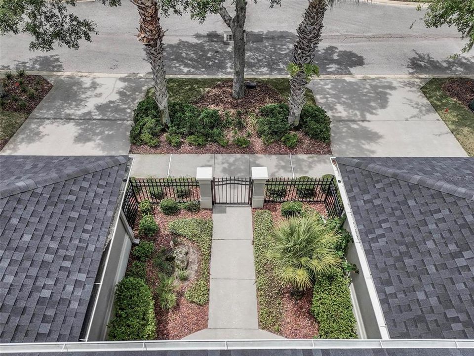 For Sale: $550,000 (2 beds, 2 baths, 2201 Square Feet)