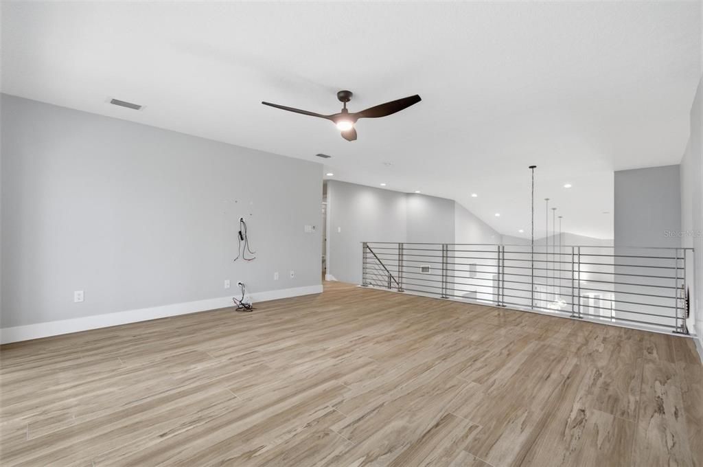 For Sale: $550,000 (2 beds, 2 baths, 2201 Square Feet)