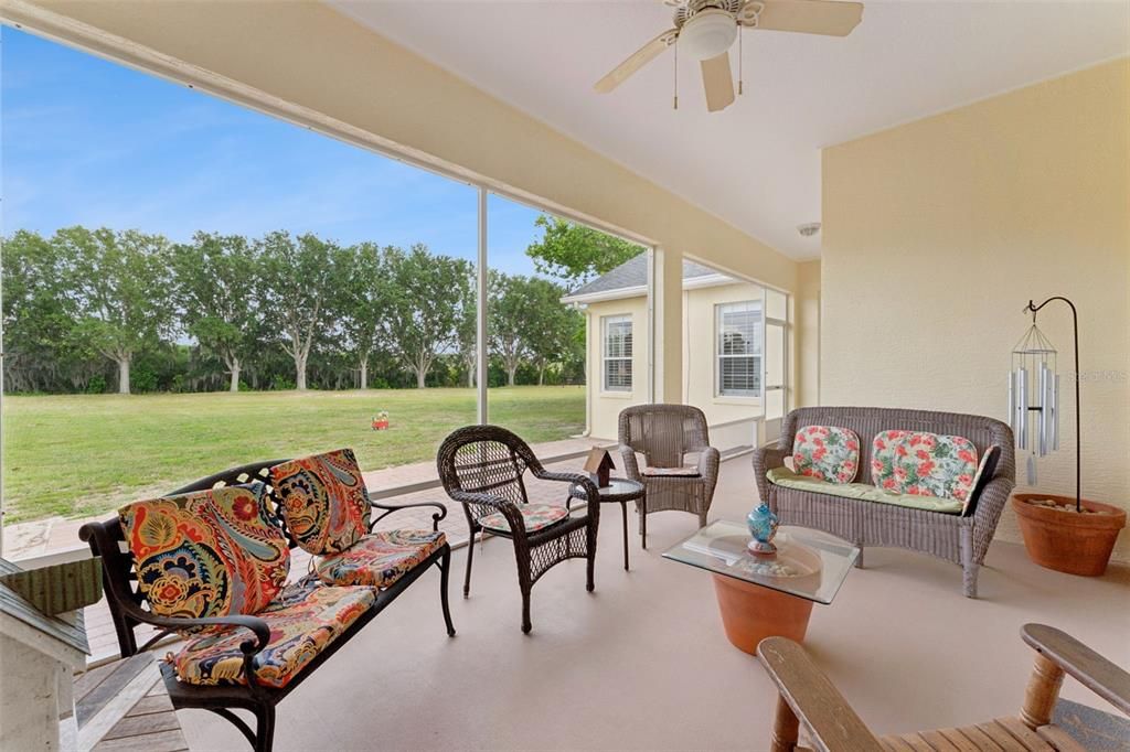 Activo con contrato: $825,000 (3 camas, 2 baños, 2063 Pies cuadrados)