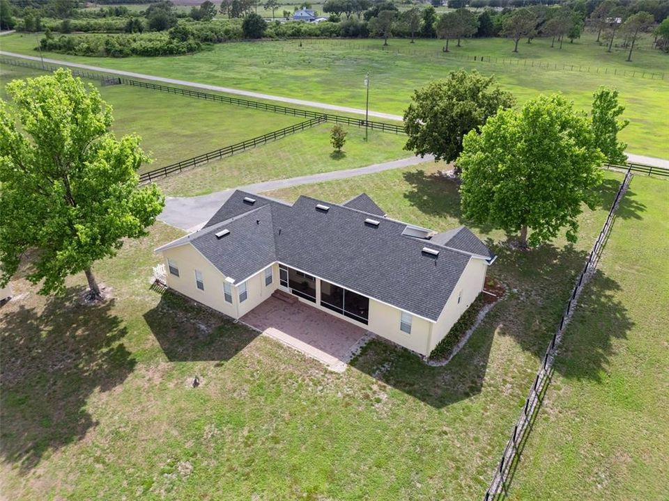 Activo con contrato: $825,000 (3 camas, 2 baños, 2063 Pies cuadrados)