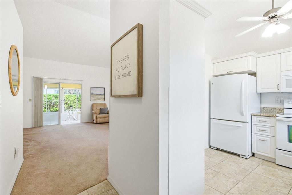 Activo con contrato: $185,000 (2 camas, 2 baños, 1021 Pies cuadrados)