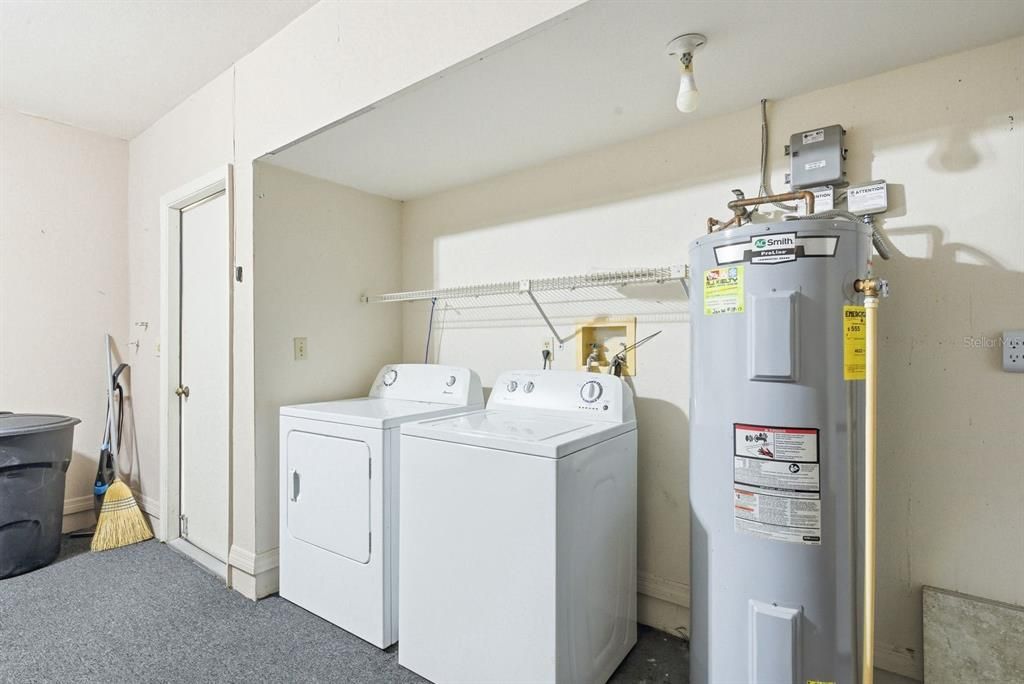 Activo con contrato: $185,000 (2 camas, 2 baños, 1021 Pies cuadrados)