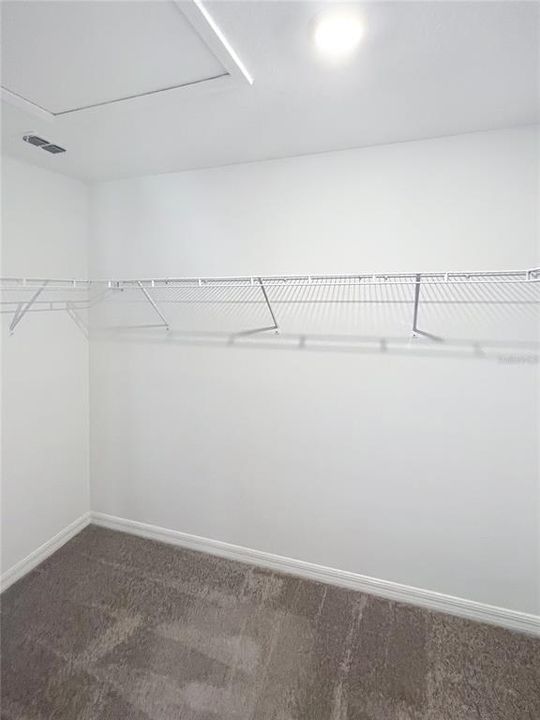 For Sale: $249,900 (3 beds, 2 baths, 1701 Square Feet)