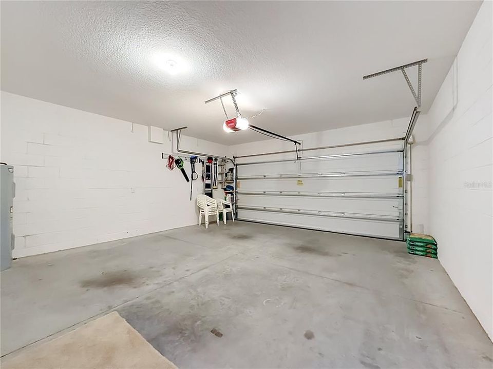 For Sale: $559,990 (5 beds, 3 baths, 2990 Square Feet)
